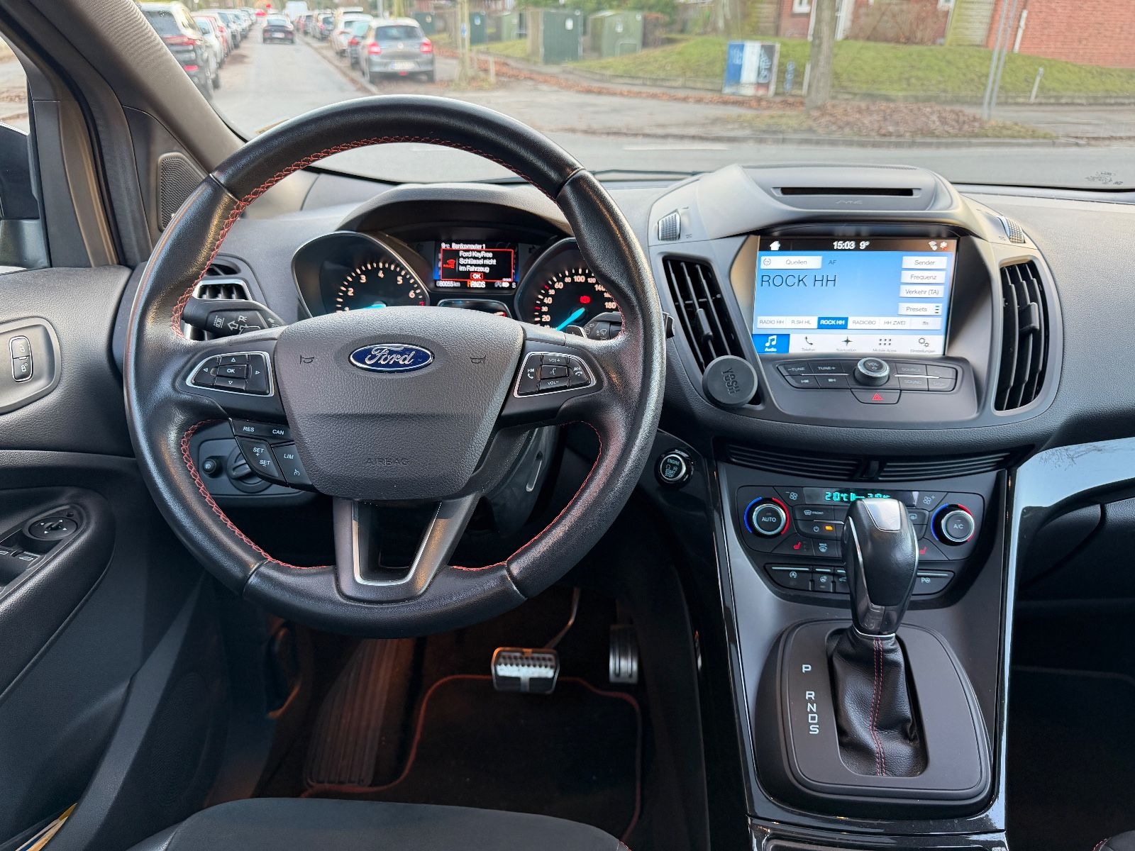 Fahrzeugabbildung Ford Kuga ST-Line ALLRAD*PANO*ALCANTARA*AHK*