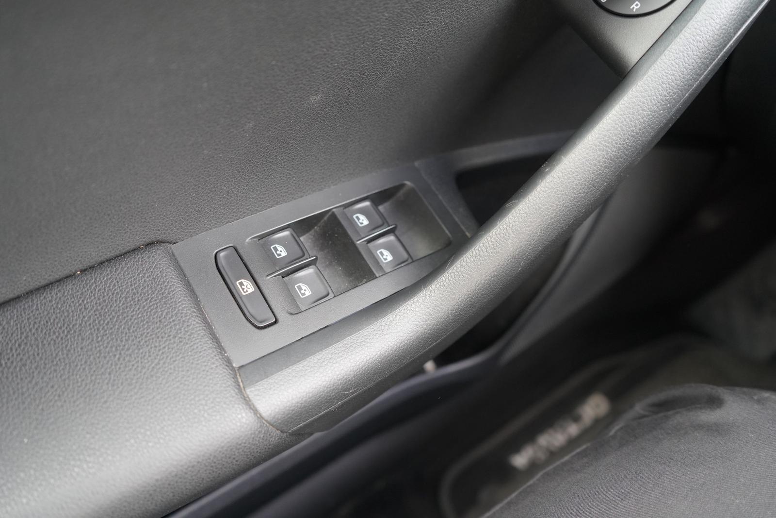 Skoda Octavia 1.6 TDI Premium Edition Panorama ACC LED