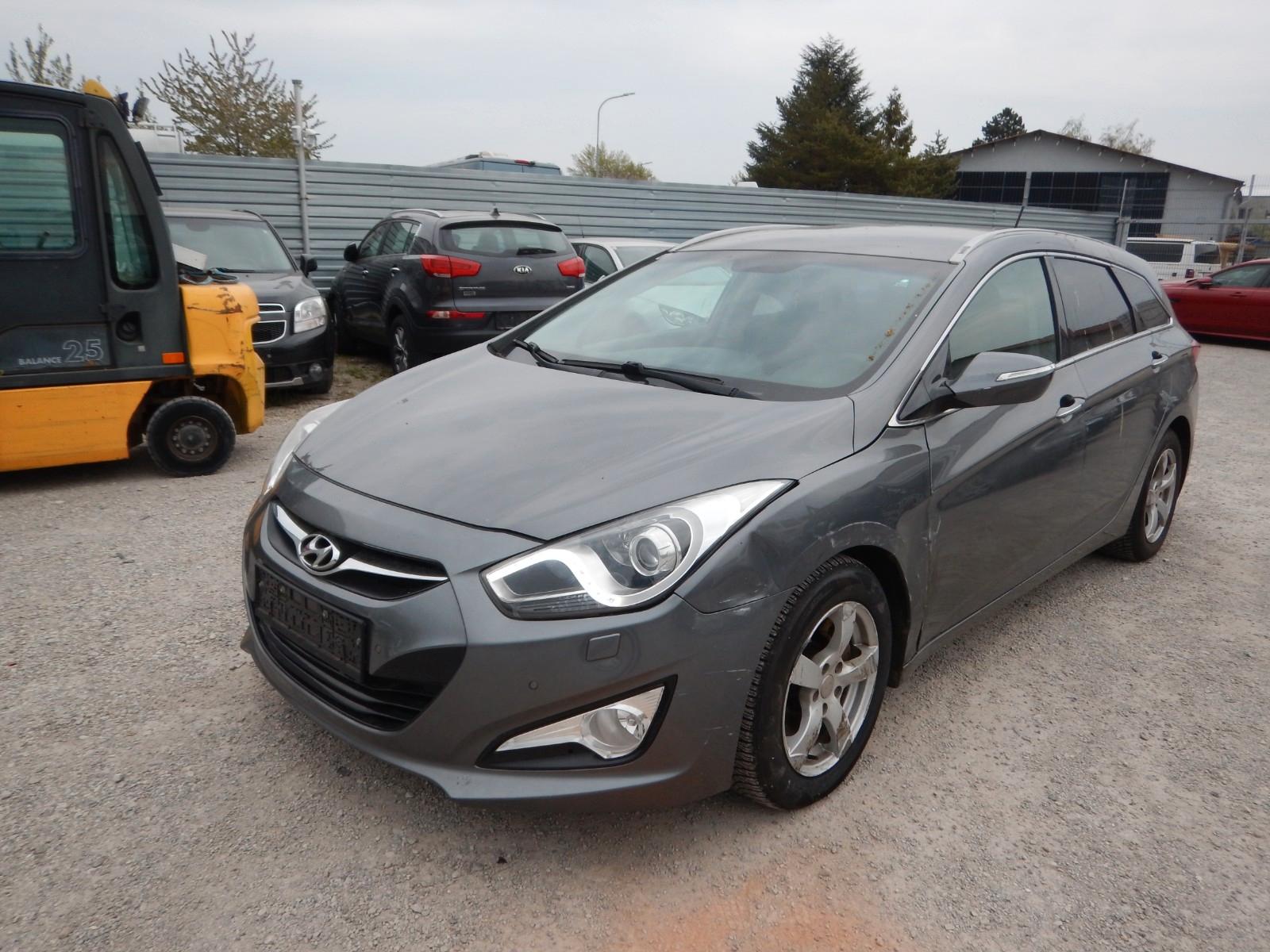 Hyundai i40 2014 — photo 19