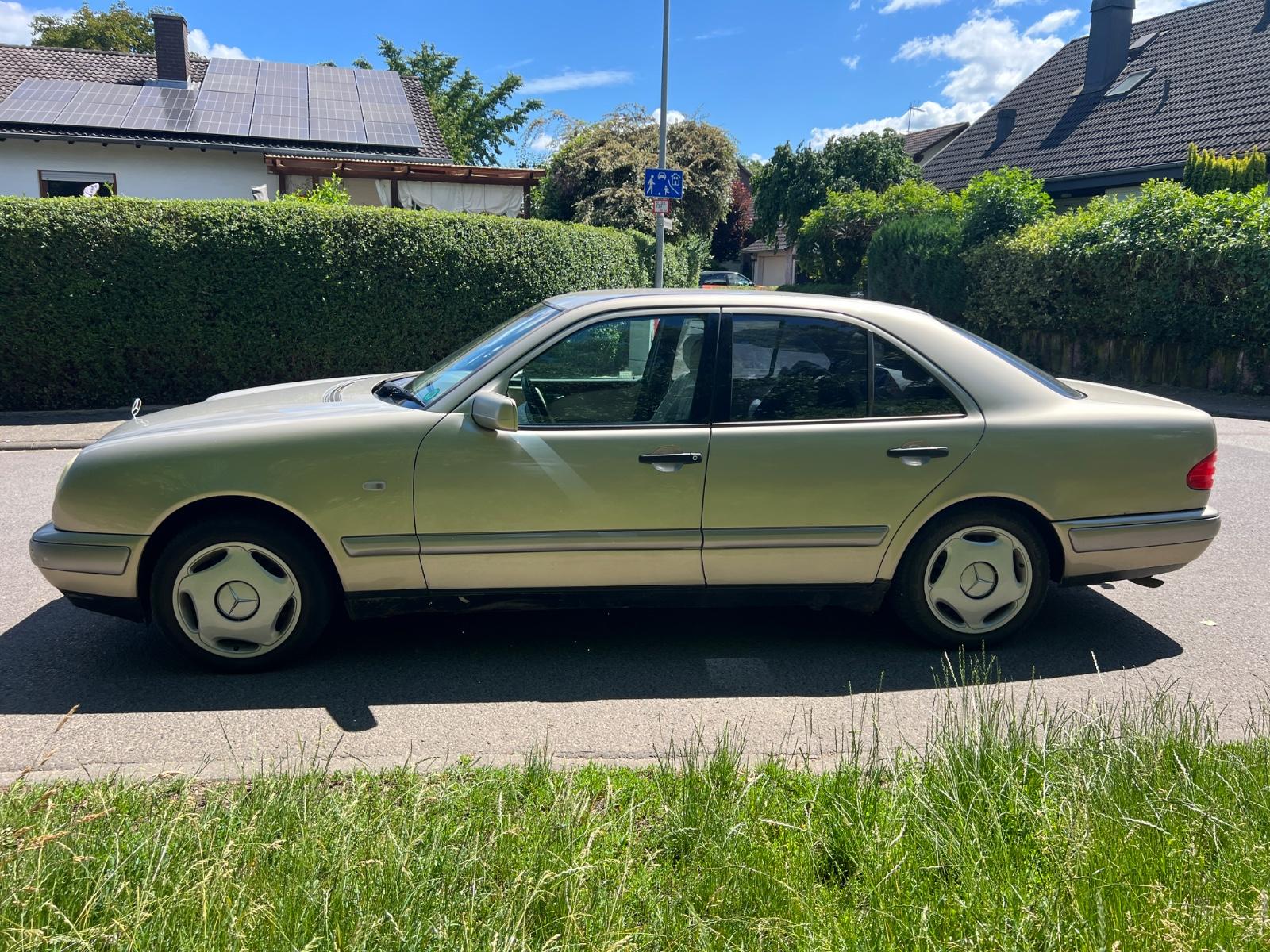 Mercedes-Benz E 280 ELEGANCE 2Hand Gas A Klima AHK  TÜV10/2026