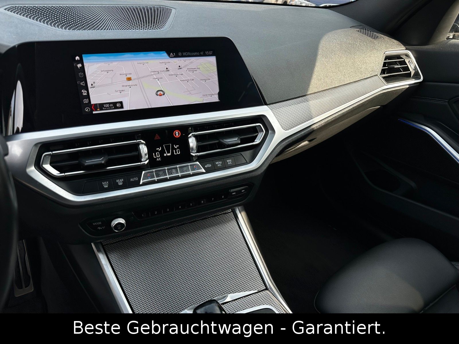 BMW 320i Touring M Sport Auto * PANORAMA * NAVI *TOP foto 17