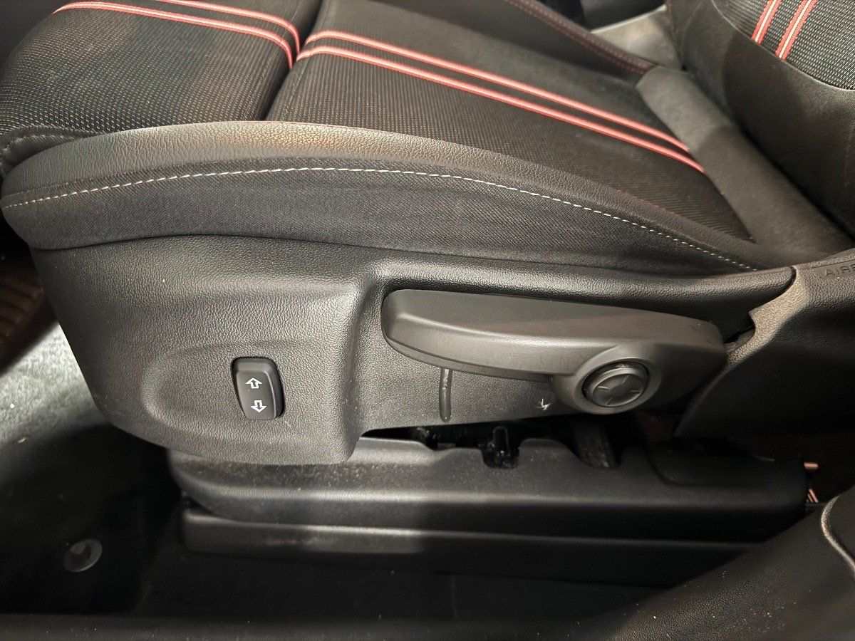 Opel Crossland (X) - Bild 8