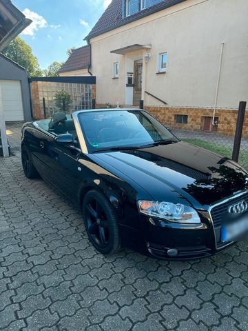 Audi A4 Cabrio 2.0 TDI - sehr guter Zustan...