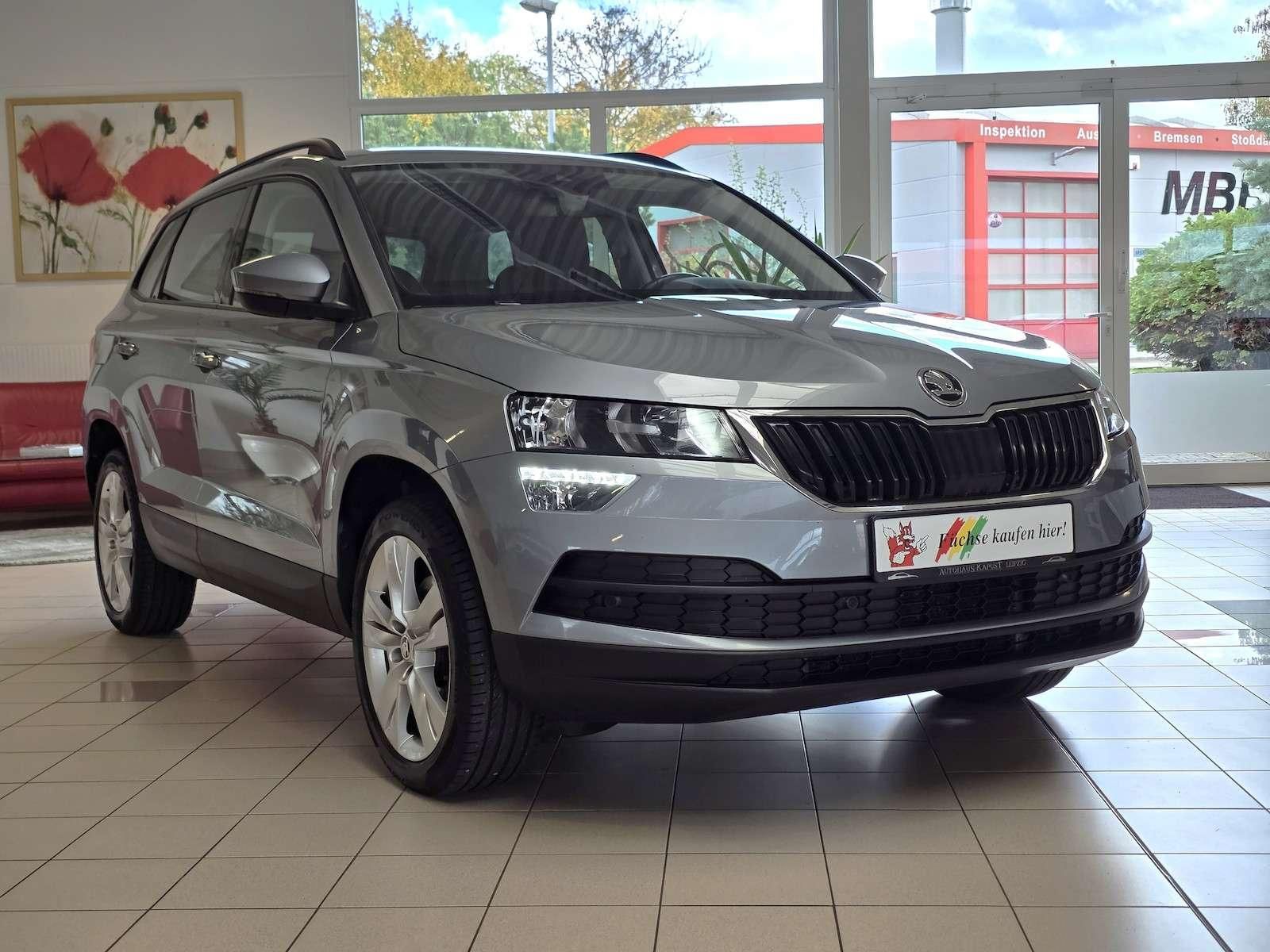 Fahrzeugabbildung SKODA Karoq 2.0 TDI/LED/Nav/Virtual/Memory/ACC/VZE/...