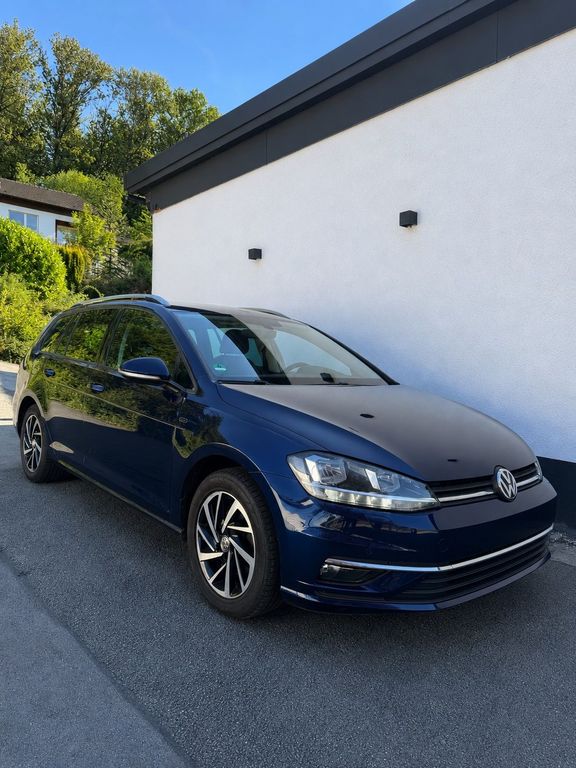 Image of Volkswagen Golf