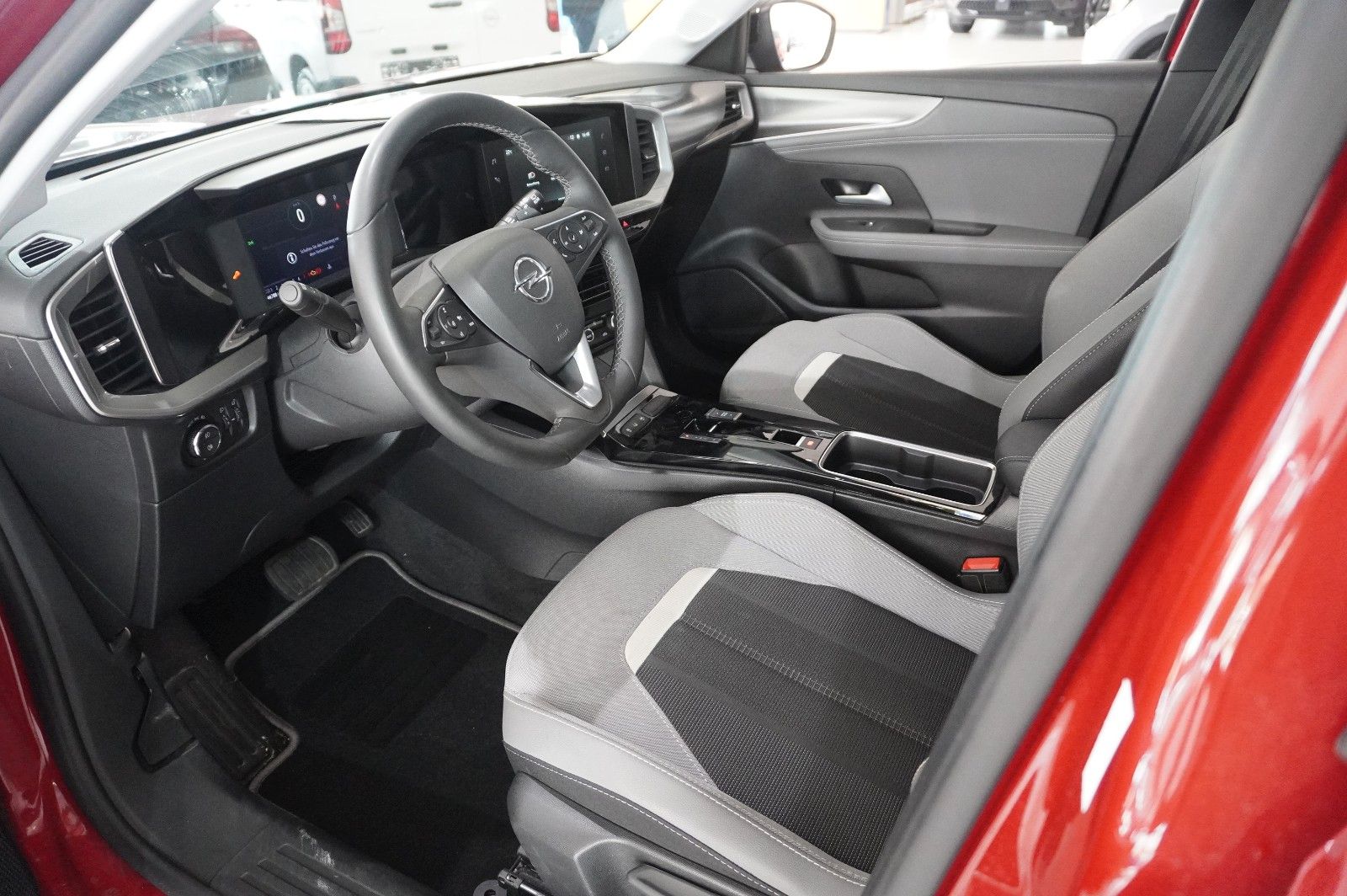 Fahrzeugabbildung Opel Mokka 1.2T ELEGANCE NAVI/LED/KAMERA/SH/SPORT/DAB