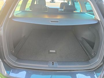 Volkswagen Passat - 11