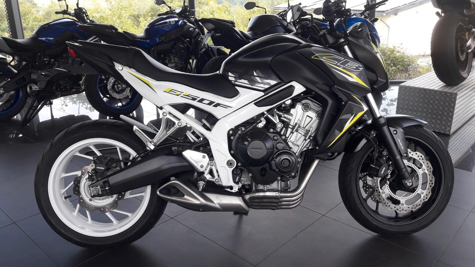 Honda CB 650 F / 35 KW / mit 900,-€ Zubehör / CB650F