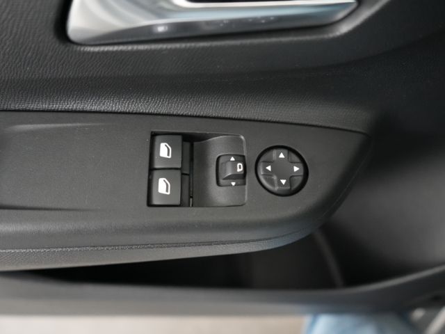 Corsa F EDITION+SITZHEIZUNG+LENKRADHEIZUNG+PARKP