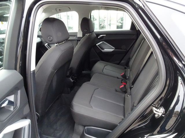 Q3 Sportback 40 TFSI quattro / AHZV