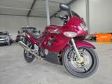 Suzuki GSX 750 F - SUZUKI 1999 GSX 750