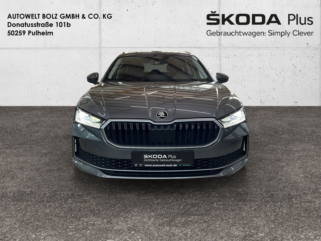 Skoda Superb - Bild 2