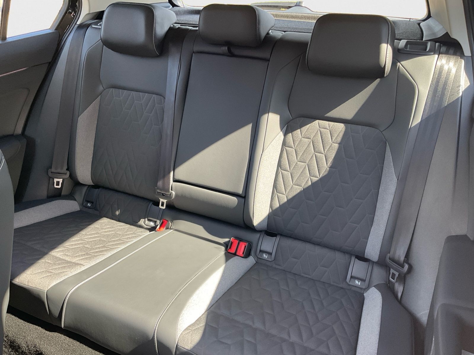 Volkswagen Golf - Bild 13