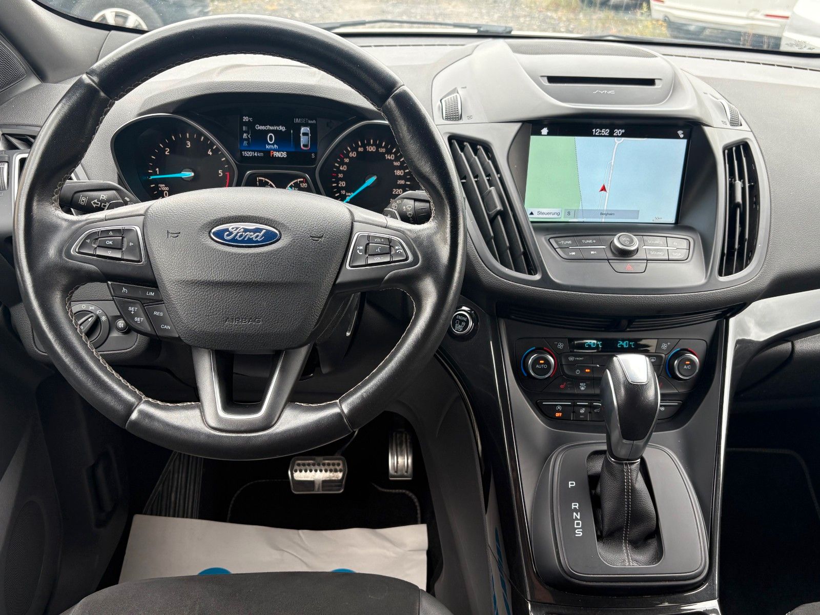 Fahrzeugabbildung Ford Kuga 2.0 TDCi 4x4 ST-Line Aut. Navi Leder Xenon