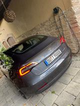 Tesla Model 3 Performance Erweiterter AP 8fach Reifen - Tesla Model 3 in Düsseldorf