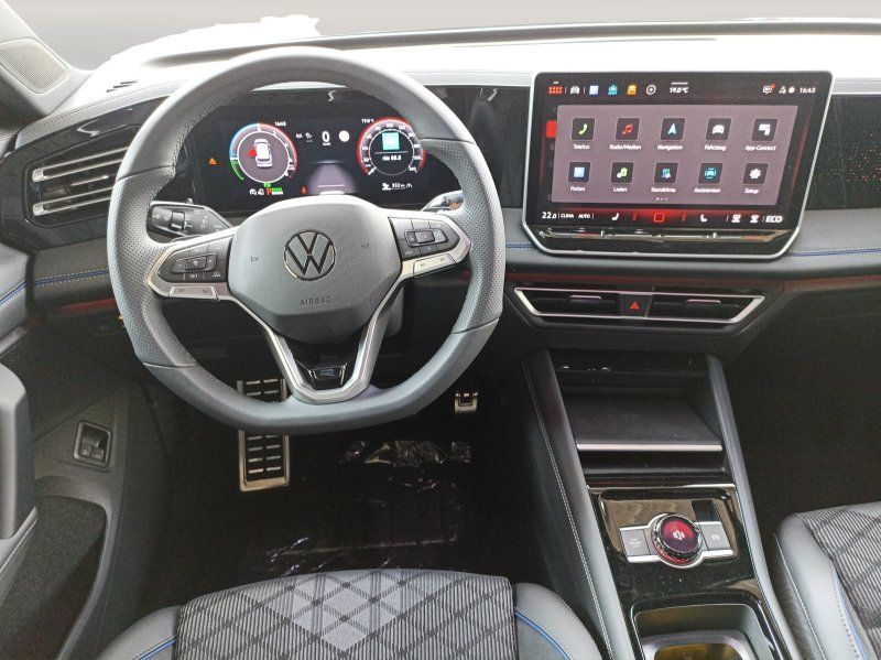 Fahrzeugabbildung Volkswagen Tiguan 1.5 TSI eHybrid DSG R-Line