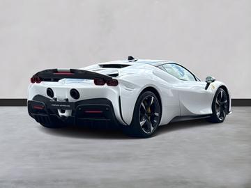 2022 Ferrari SF90 照片 7