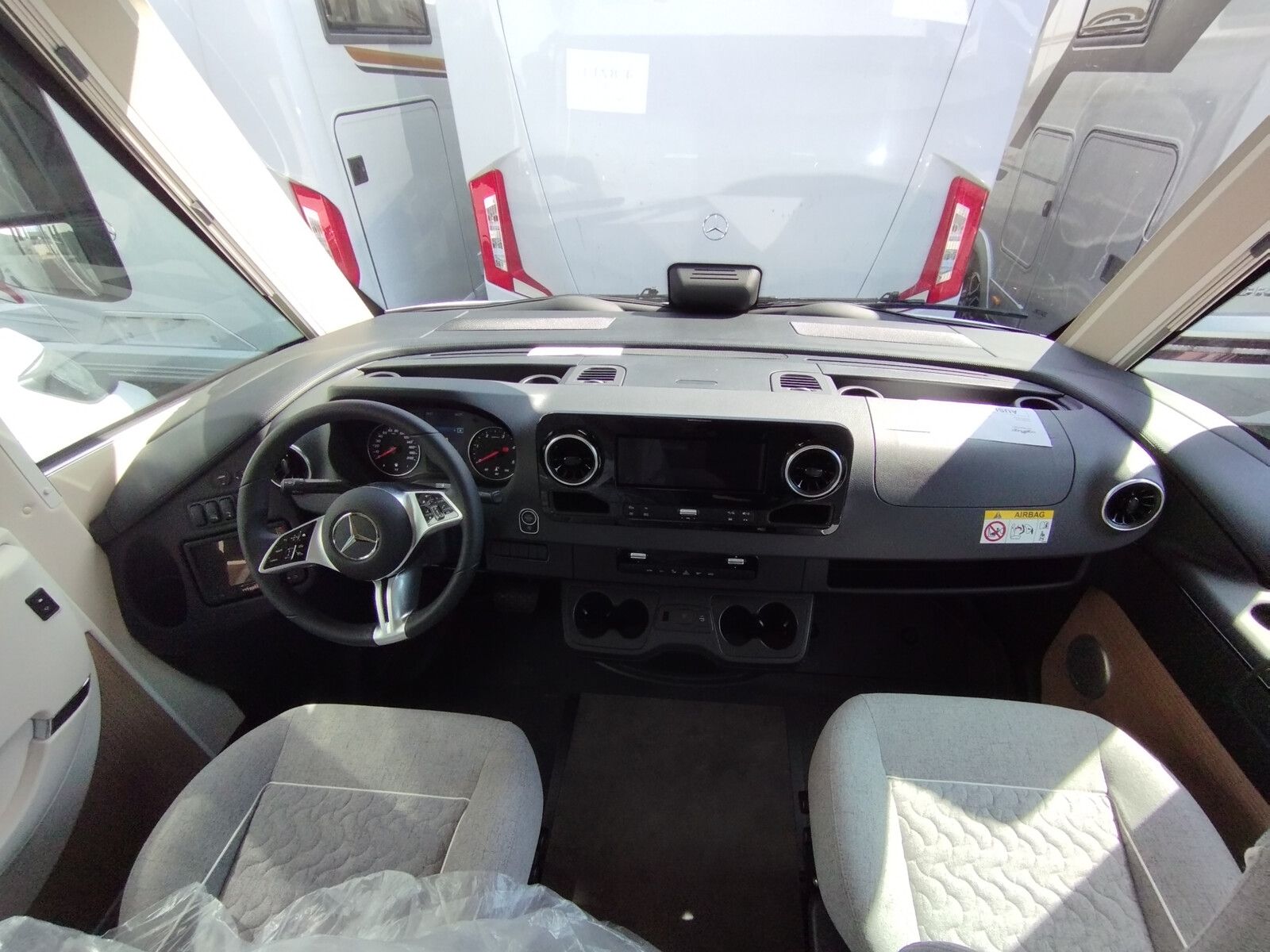 Fahrzeugabbildung Malibu I 490 RB LE comfort Mercedes,Distronic,LED,Autom