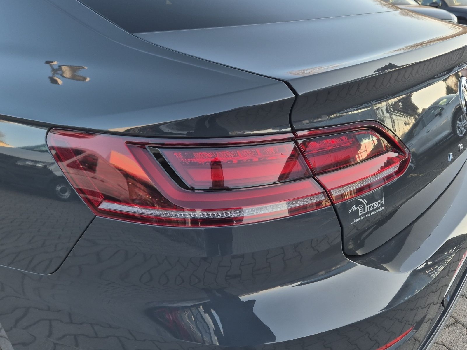 Fahrzeugabbildung Volkswagen Arteon Elegance 2.0 TSI AHK Navi LED Leder