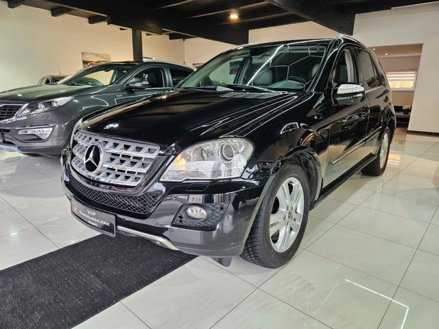 Mercedes-Benz ML 300 ML - BlueEfficiency*Alu*AHK*NAVI*ALCANTAR