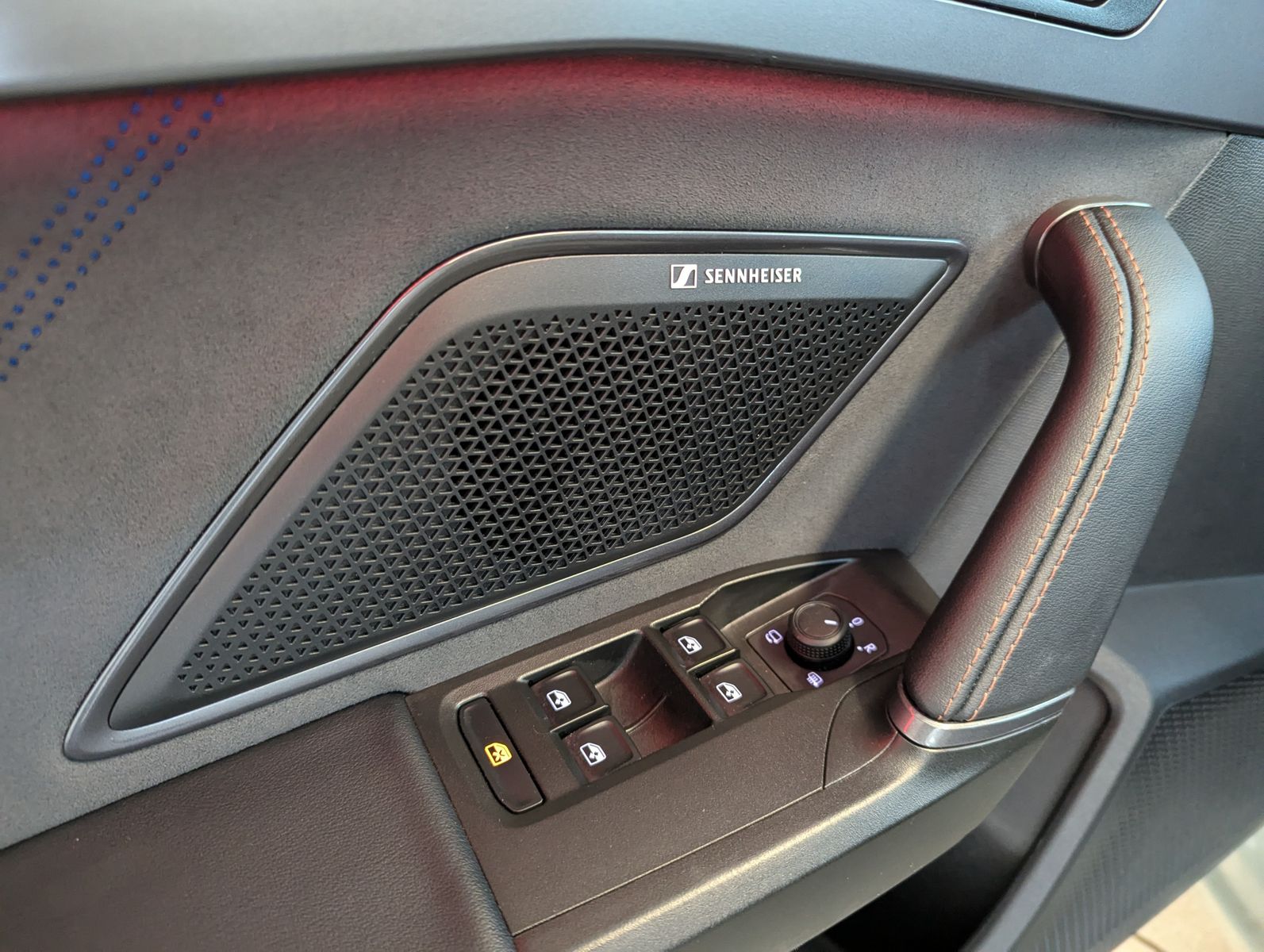 CUPRA Leon 1.5 eTSI Sennh. Matrix Pano Edge/Dynamic - Image 13