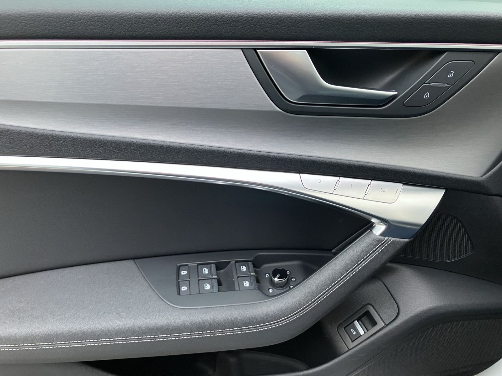 Fahrzeugabbildung Audi A6 Avant 50 TDI quattro sport AHZV HD Matrix Hea