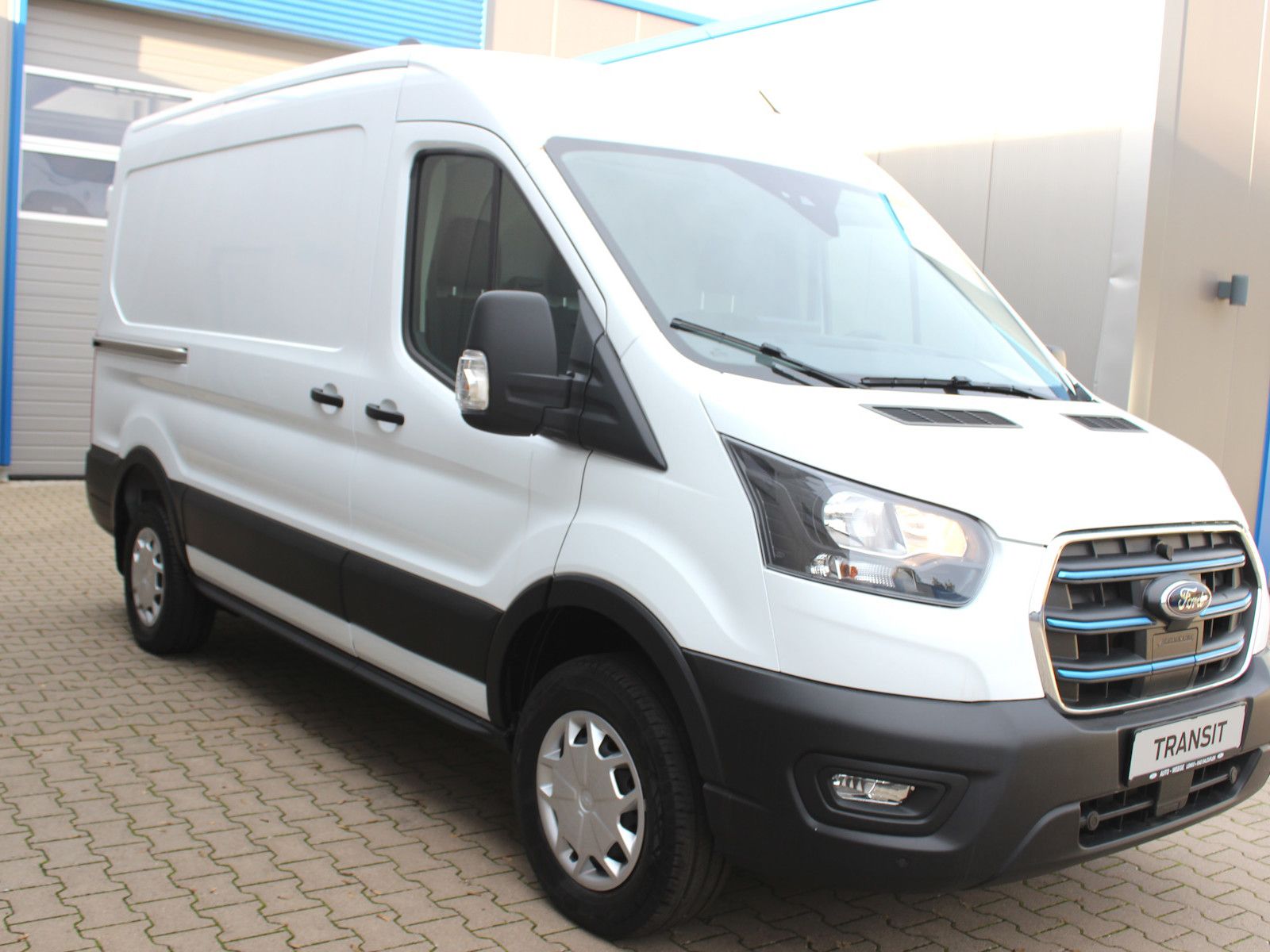 Fahrzeugabbildung Ford Transit Kasten Trend 350L2 Elektro