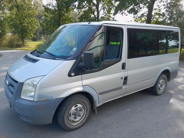 Ford Transit 9 Sitzer