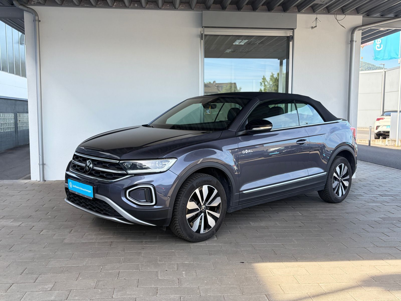 Volkswagen T-Roc - Bild 2