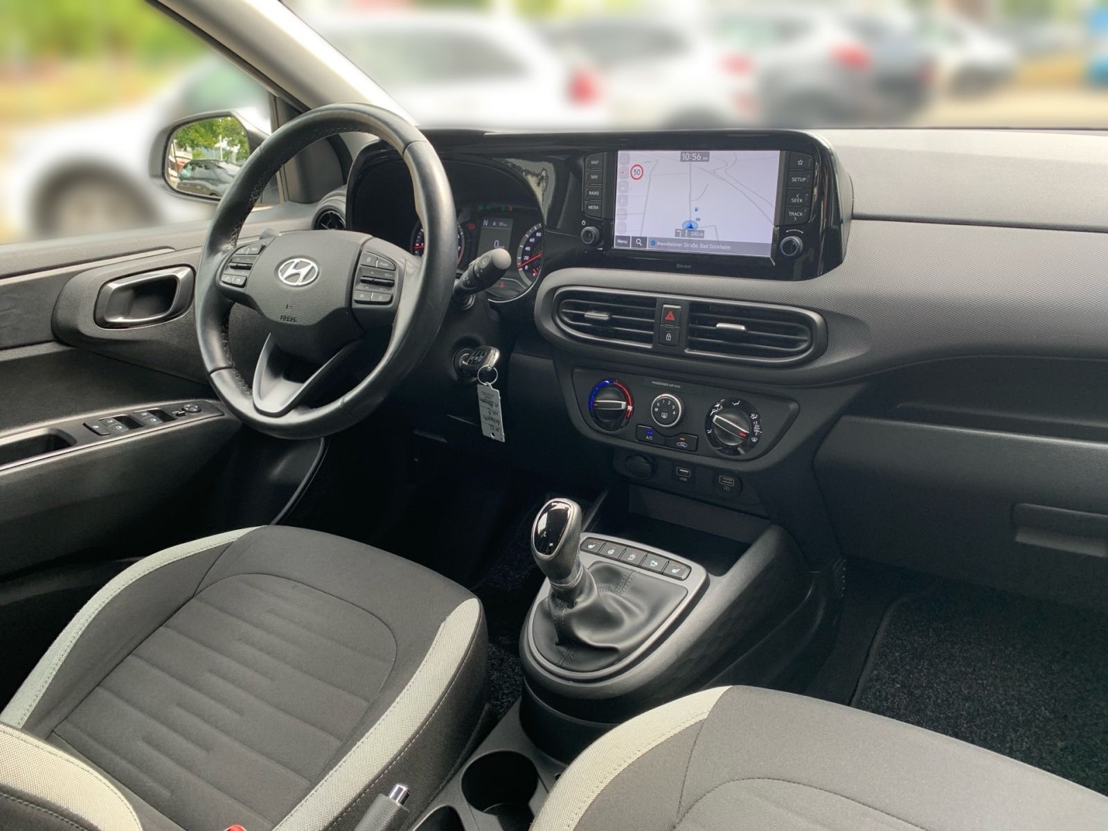 Fahrzeugabbildung Hyundai i10 1.2 Trend Automatik Navi Sitzheizung