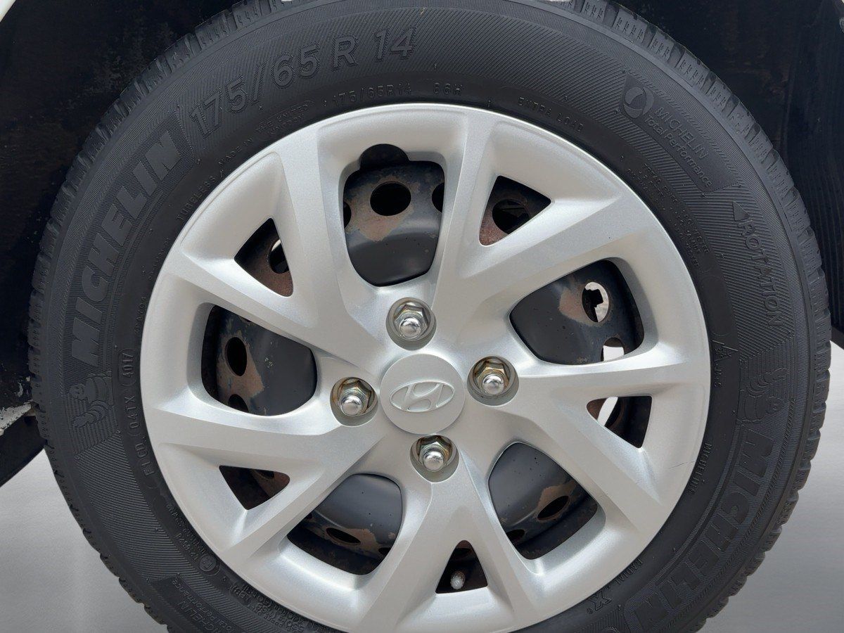 Fahrzeugabbildung Hyundai i10 | Standheizung