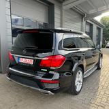 Mercedes-Benz GL 500 4MATIC -  - Mercedes-Benz GL-Klasse mit Benzin-Antrieb