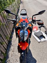 KTM Duke 890 GP - KTM 890 DUKE GP