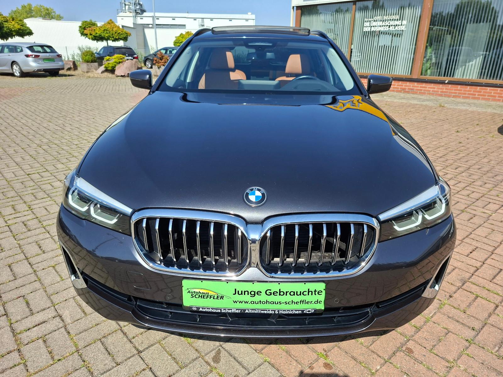 BMW Tour 530d xDrive LuxuryLine+HEAD-UP+STANDHZG+WR