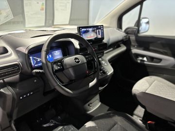 Fotografie des Opel Combo Electric E 50kWh GS