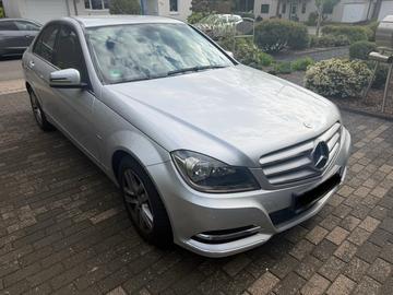 صورة 3 لـ 2011 Mercedes-BENZ C 180