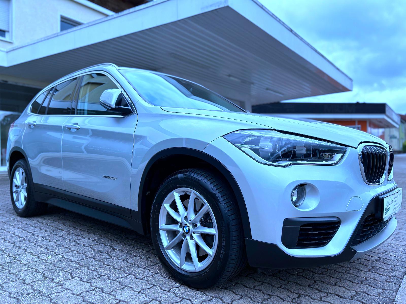 BMW X1 xDrive 20 i Aut. Navi LED Klima Pdc Tüv NEU
