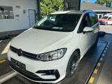 Volkswagen Touran 1.5 TSI DSG United*NAVI*R-CAM*LED* - Volkswagen Touran mit Benzin-Antrieb: Kleinbus, United