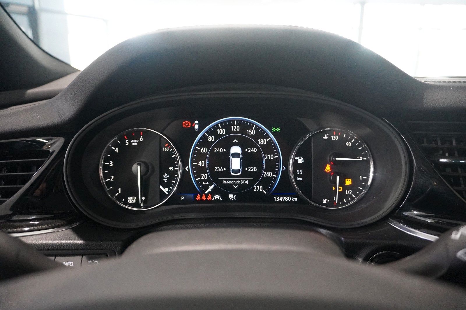 Fahrzeugabbildung Opel Insignia B ST 2.0D ELEGANCE NAVI/HUD/KAMERA/AHK