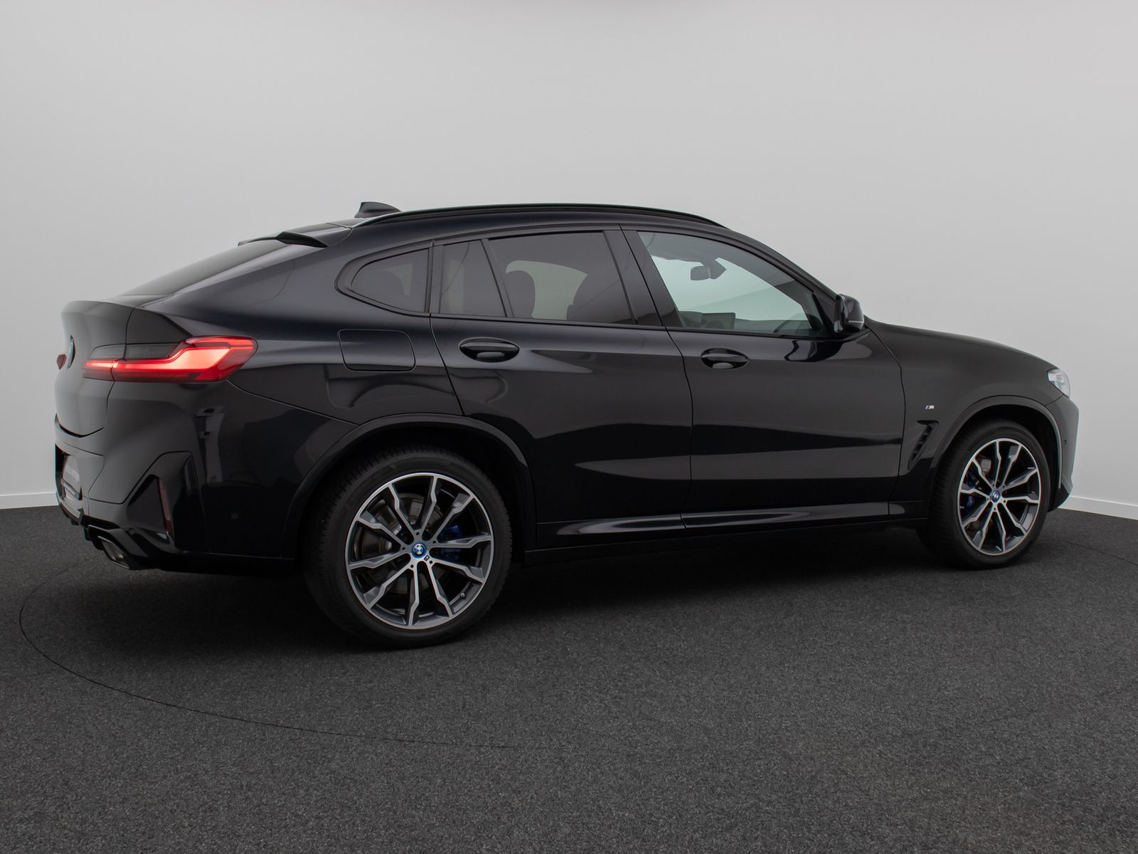 Fahrzeugabbildung BMW X4 xD20d M Sport Panorama HUD H/K DAB Laser AHK