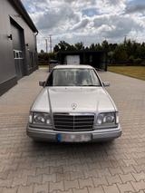 Mercedes-Benz Mercedes Bens  W124  E200 - gebrauchte Mercedes-Benz E 200 aus dem Jahr 1994