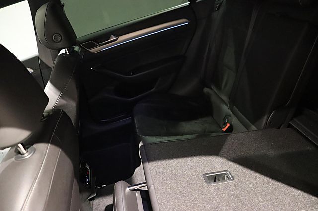 Arteon R-Line 2.0 TDI 190PS 4M STANDHZ PANO LED