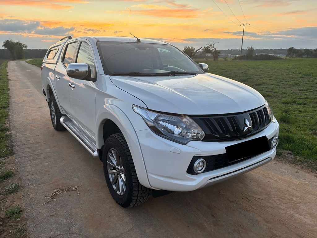 Image of Mitsubishi L200