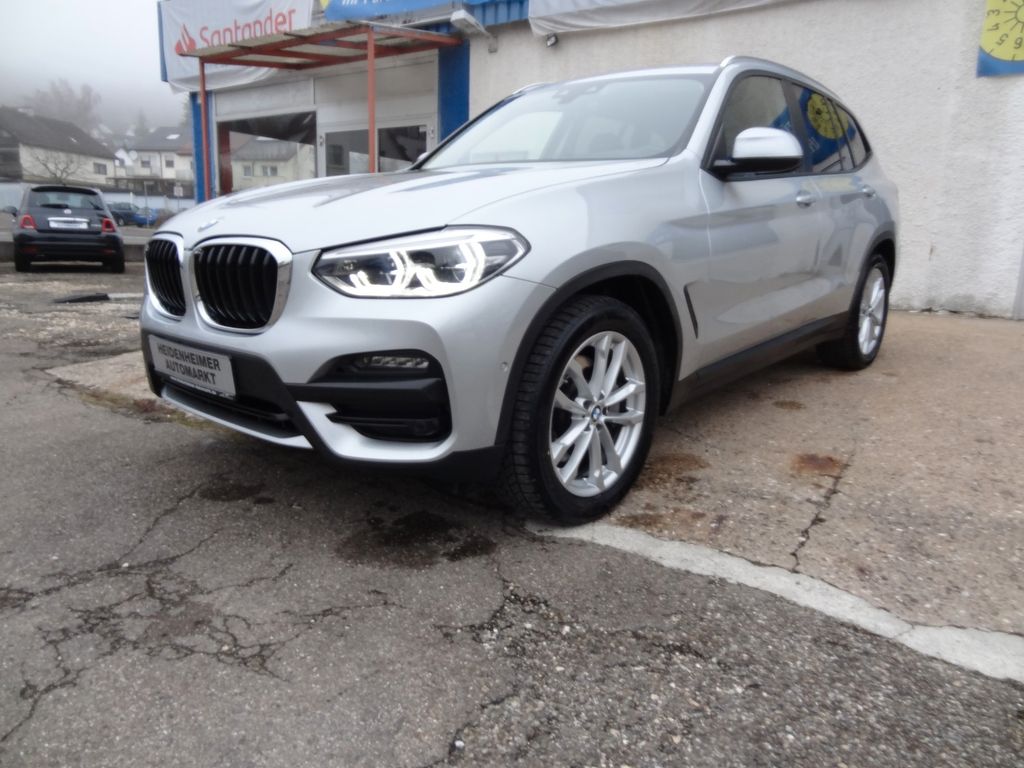 BMW X3 xDrive 30d/2.Hd/Virtual/Leder/Navi/AHK/69TKM/