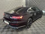 Volkswagen Arteon 4M*R LINE*MATRIX-PANO-ST.HZ-ACC-R.KAM-AHK - Volkswagen Arteon mit Diesel-Antrieb: mit ABS