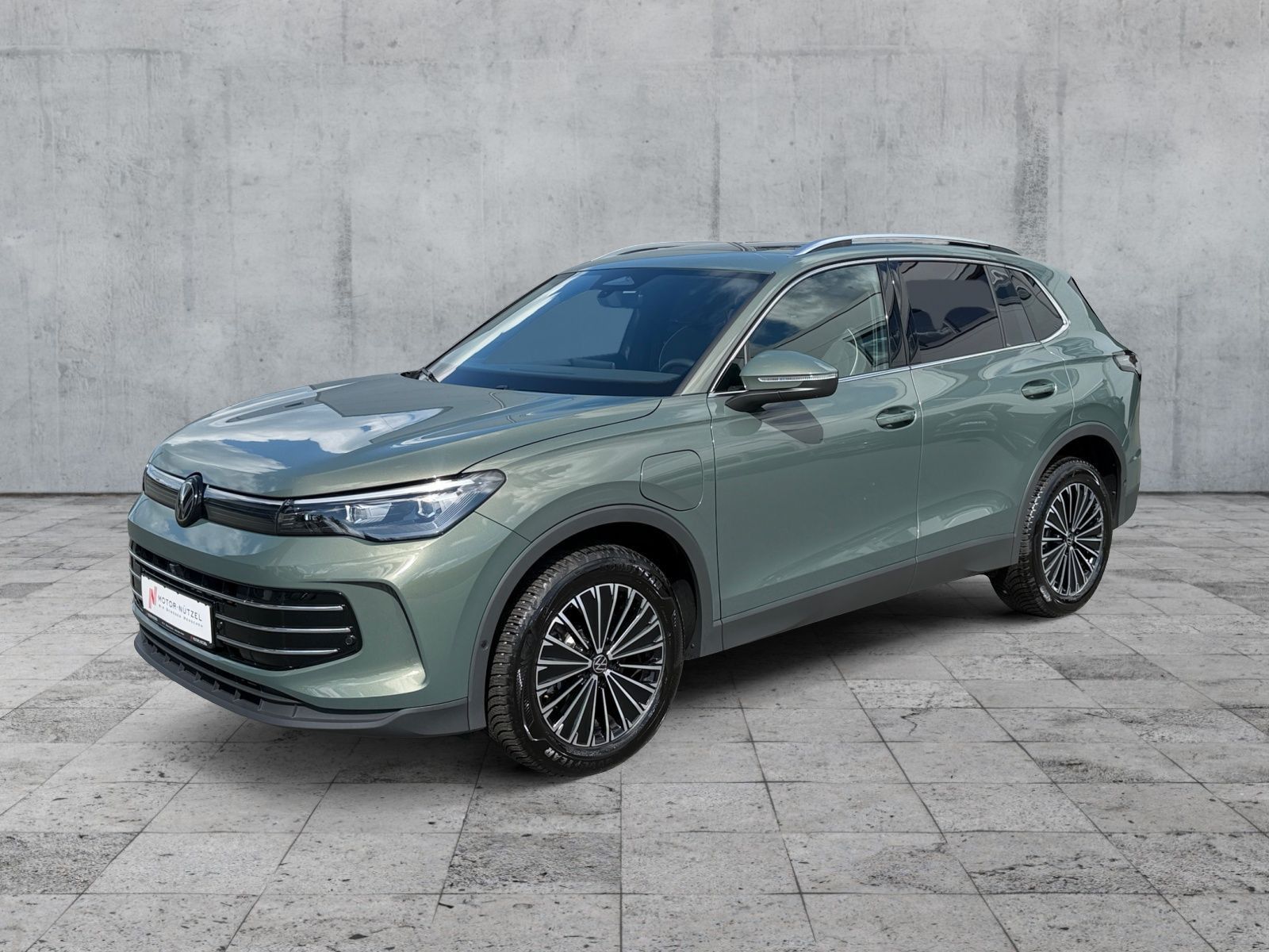 Volkswagen Tiguan 1.5 eHybrid 200kW ELEGANCE 5JG+AHK+PANO imagem 2