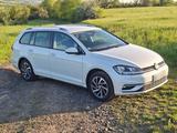 Volkswagen Golf 1.4 TSI 92kW Sound Variant [SHZ, ACC, PDC] - Volkswagen: 1.9