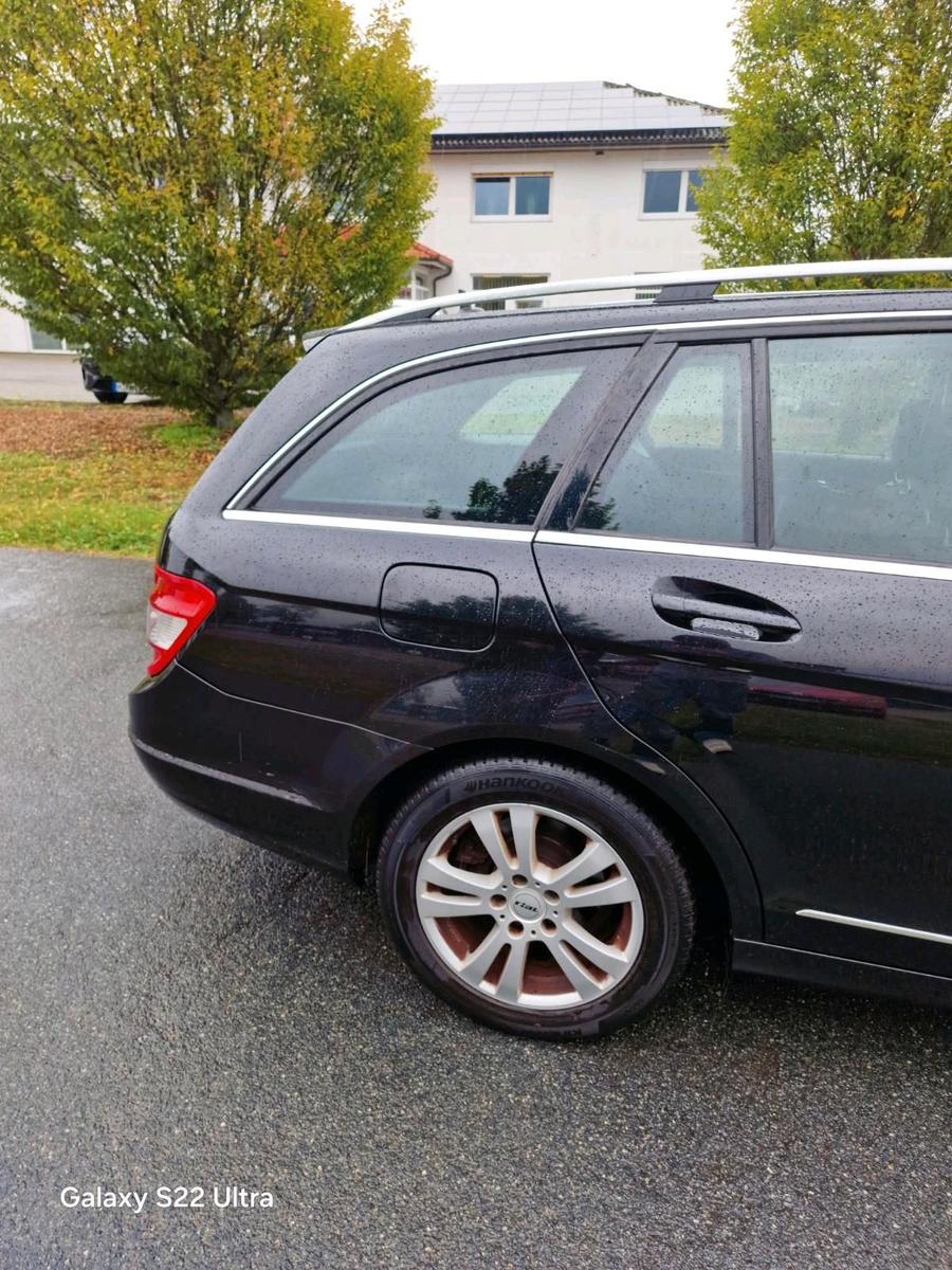 Mercedes-Benz C200 2010 — photo 6