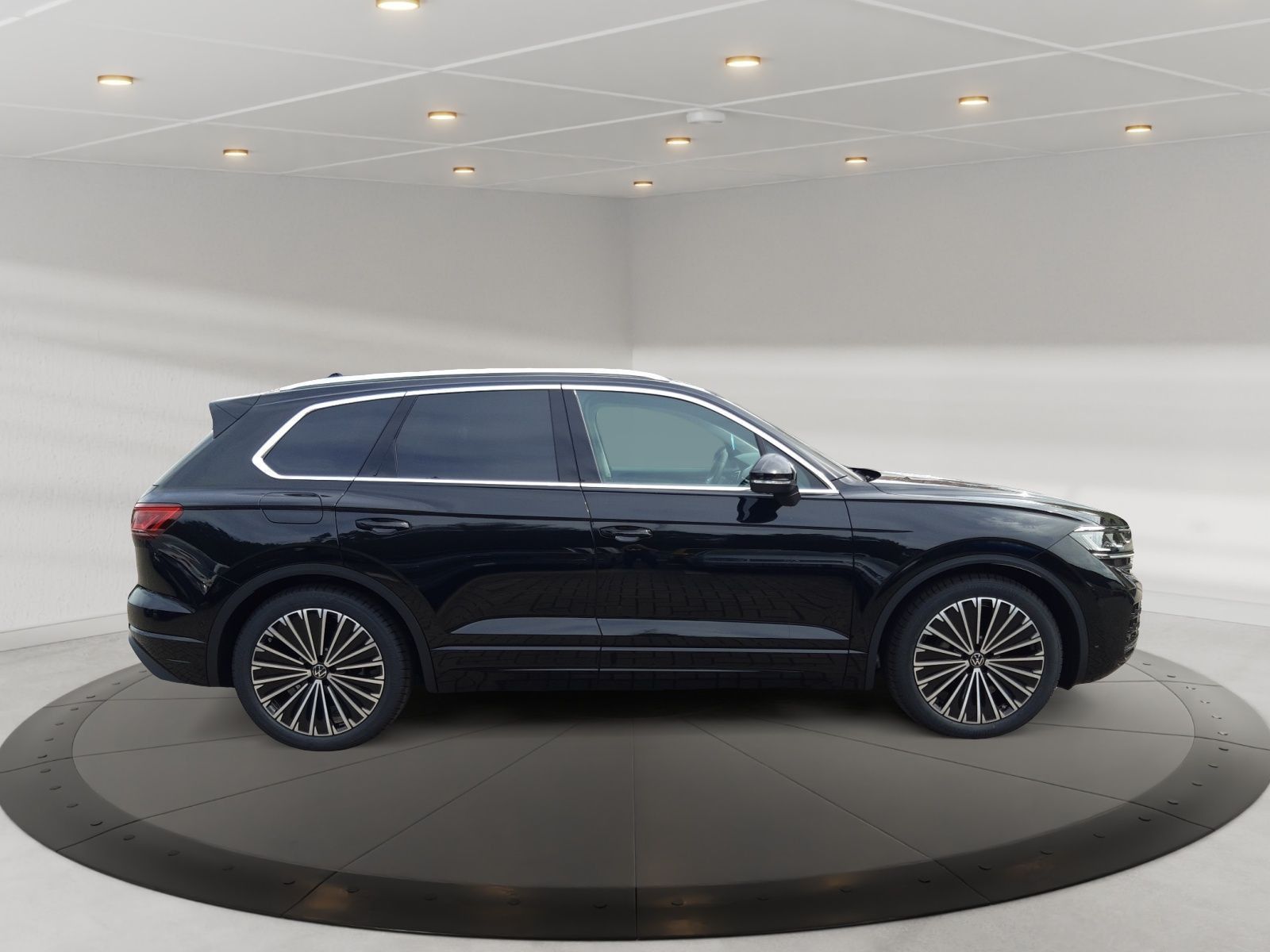 Touareg Elegance V6 TDI 4MOTION 210 kW AZV, Stan