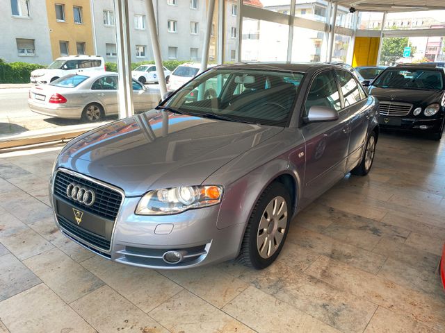 Audi A4 Lim. 2.0 /1.Hand/Xen./Autm./PDC/S-Heft/Navi